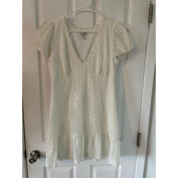 White Lace Babydoll Dress XL Cottagecore Boho Mini Flutter Sleeve Ruffle Hem - Picture 8 of 9